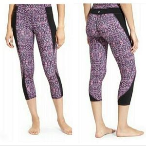 Athleta L Tall High Rise Tapestry Chaturanga Purple Drama Capri 73395